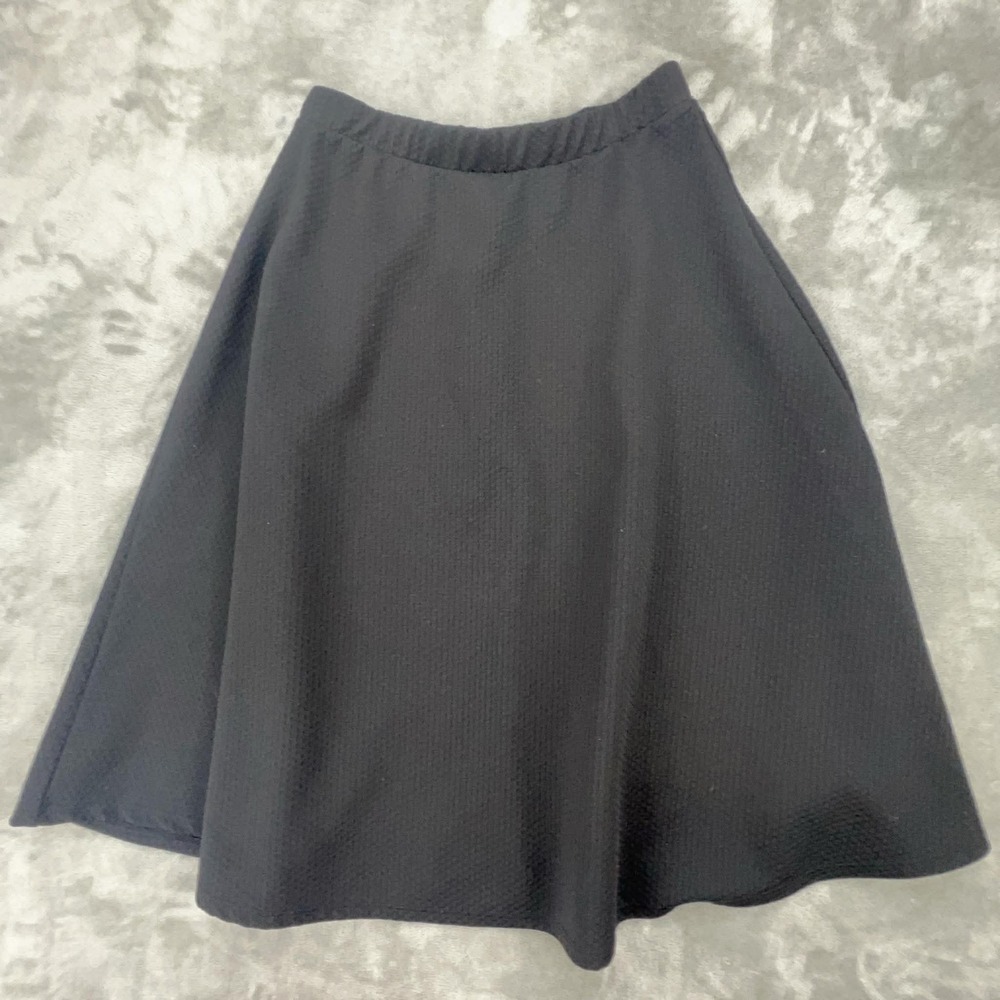 Mezzanine USA Black Textured Waffle Knit‎ A‑Line Midi Skirt Womens Medium EUC